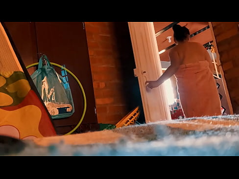 ❤️ Min onkel følger mig ind i brusebadet, han knepper mig, mens jeg tager et brusebad. ❌ Porn video at da.teencumpot.ru