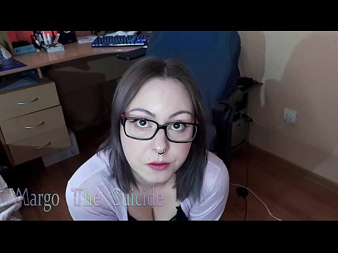 ❤️ Sexet pige med briller sutter Dildo dybt på kamera ❌ Porn video at da.teencumpot.ru