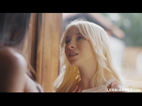 ❤️ Pige kommer hjem et par måneder senere og ender med at spise sin stedmors fisse ❌ Porn video at da.teencumpot.ru